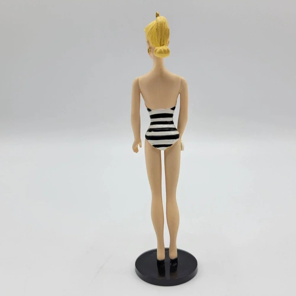 Hallmark Keepsake Ornament Debut 1959 Barbie 1994 Edition Collectors Series
